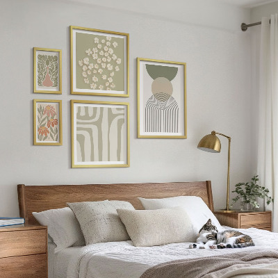 Set di quadri incorniciati Eleganti grafiche floreali dai colori pastello