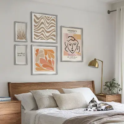 Polittico con cornice in stile astratto moderno