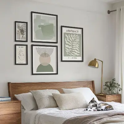 Set di quadri incorniciati con composizioni vegetali eleganti