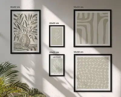 Polittico con cornice con motivi vegetali in stile scandinavo