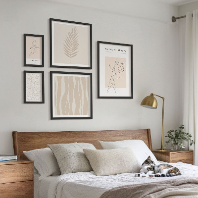 Polittico con cornice Grafica elegante raffigurante donne e piante.