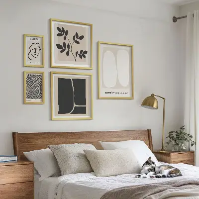 Set di 5 quadri con linee minimaliste e grafiche eleganti