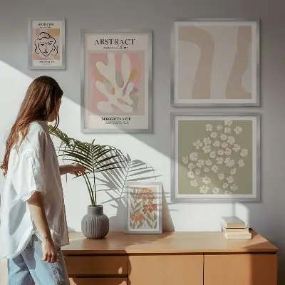 Polittico con cornice con stampa di fiori astratti eleganti per interni