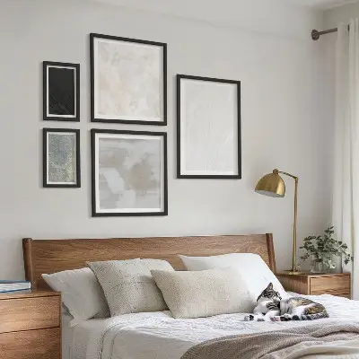 Set di quadri incorniciati con stampa rappresentante eleganti strutture in pietra