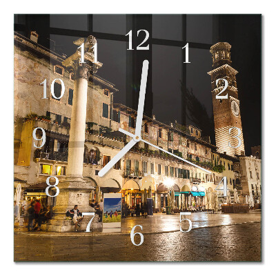 Quadrato orologio quadrato in vetro Città notturna