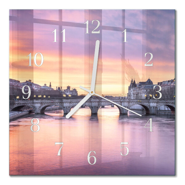 Quadrato orologio Una città sul fiume