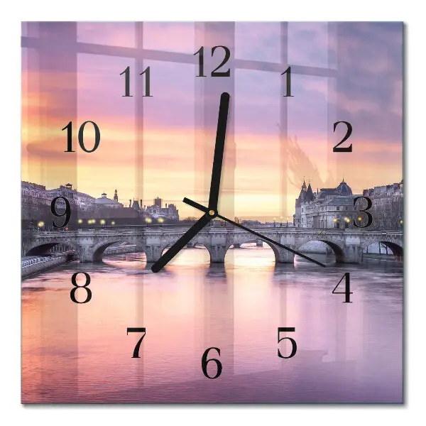 Orologio quadrato Una città sul fiume