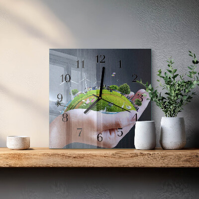 Orologio quadrato in vetro La Terra in mano
