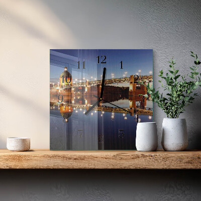 Quadrato orologio in vetro decorativo Ponte sul fiume