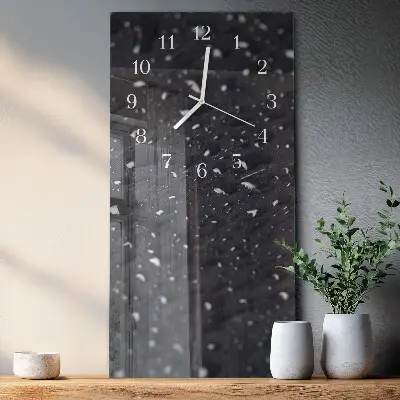 Verticale orologio in vetro Una goccia d'acqua