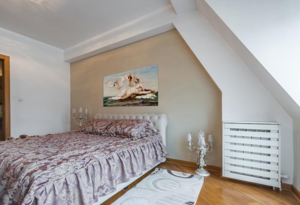 camera da letto in mansarda