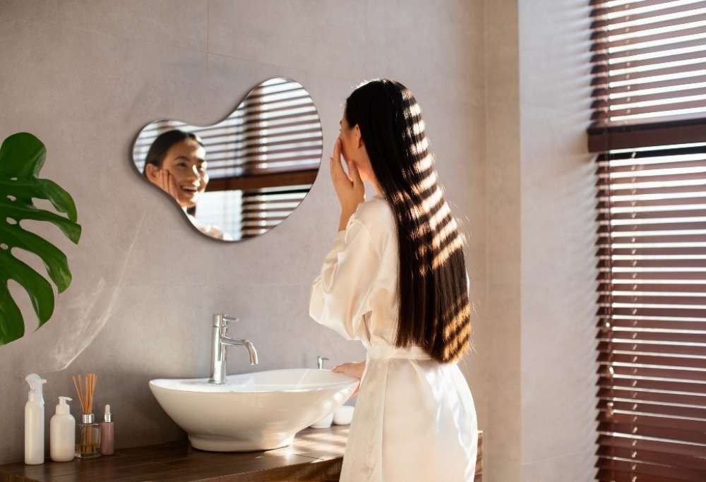 specchio per un piccolo bagno