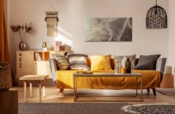 Soggiorno in stile Boho: composizioni e ispirazioni per una trasformazione artistica degli interni