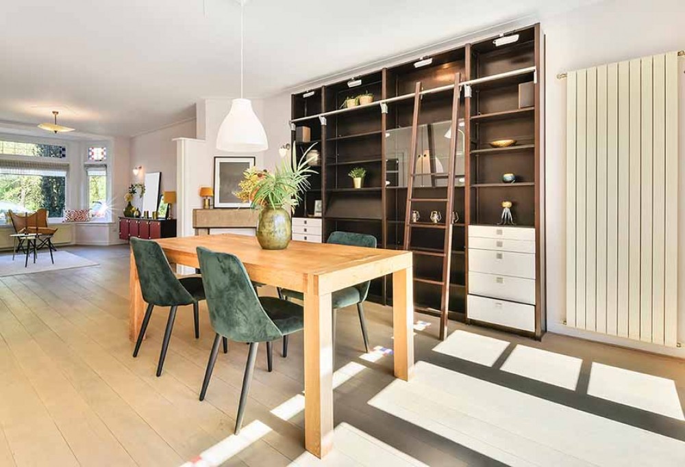 decorazioni sugli scaffali